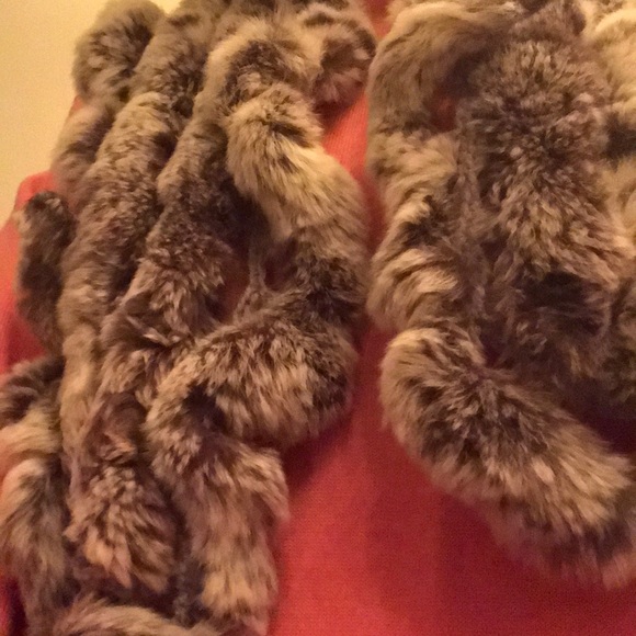 KNITTED CHARCOAL COLORED TEX RABBIT SCARF - Picture 3 of 7